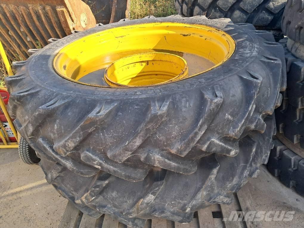 Record 12.4-36 Tires, wheels and rims