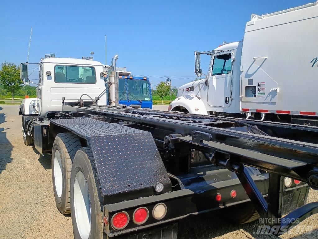 Mack RD 688 S Garbage Trucks / Recycling Trucks