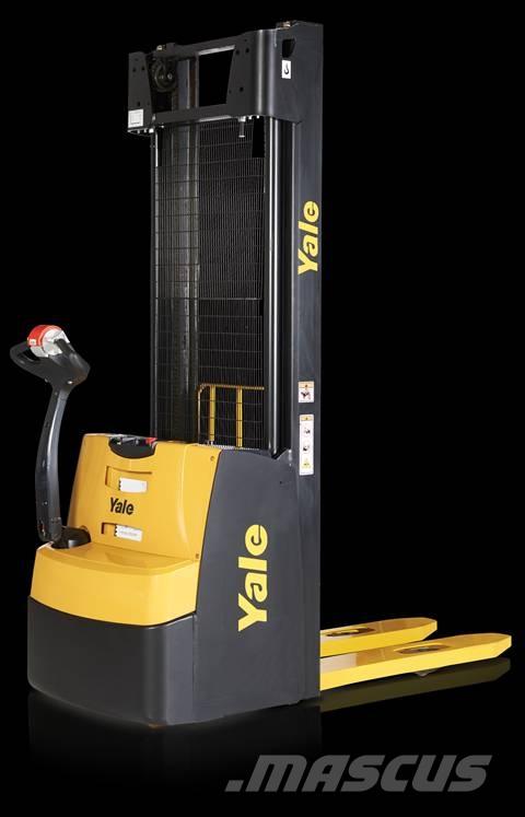 Yale ES12-12WAI Pedestrian stacker