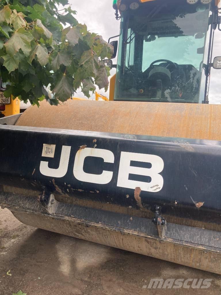 JCB VM137 2015 Single drum rollers