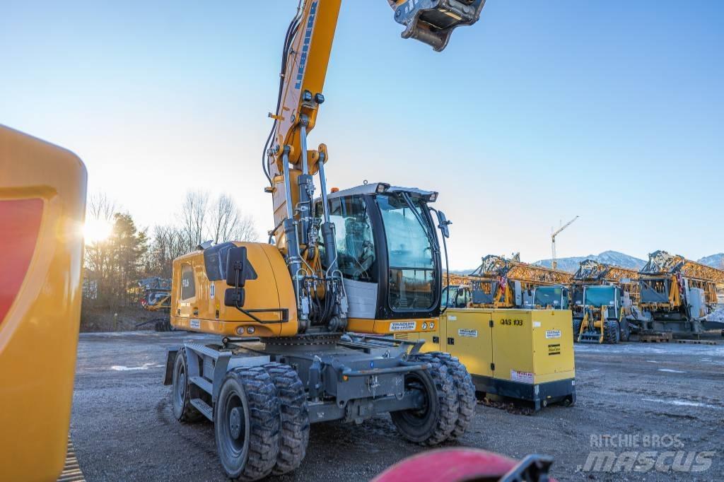 Liebherr A 916 Wheeled Excavators