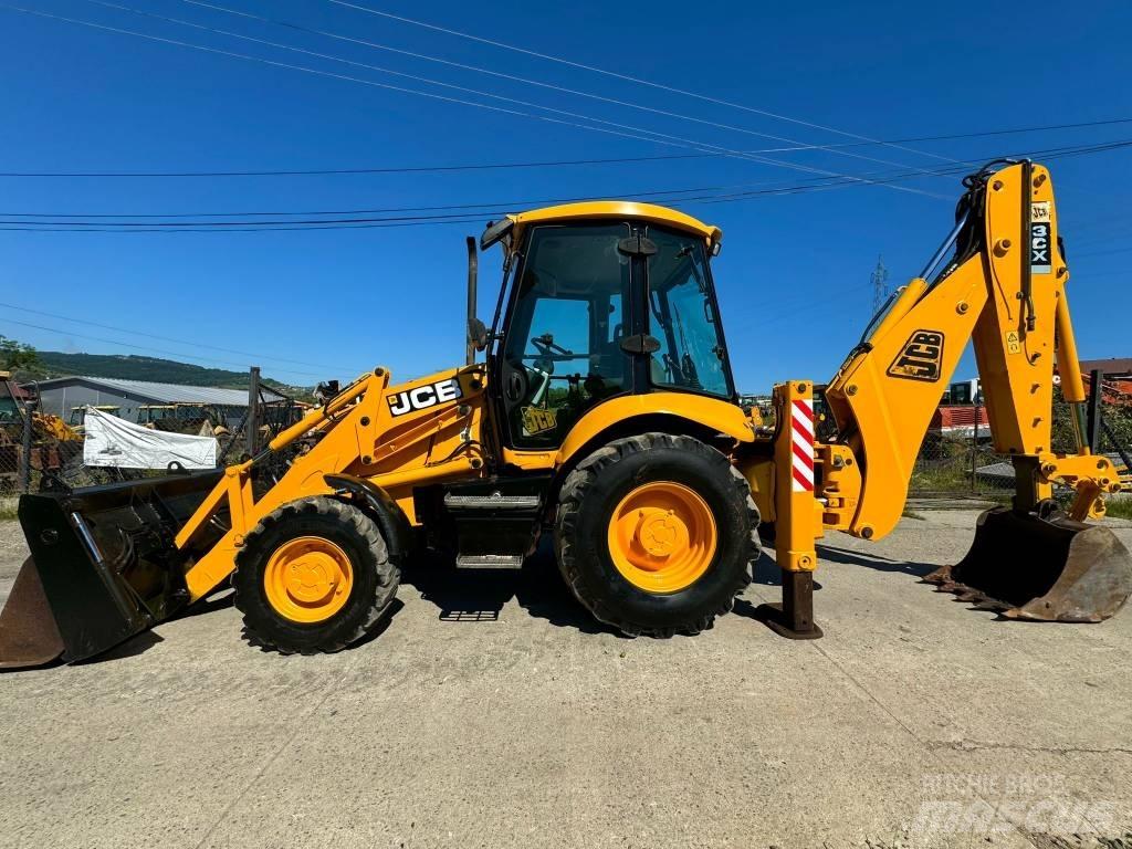 JCB 3CX Backhoe Loaders