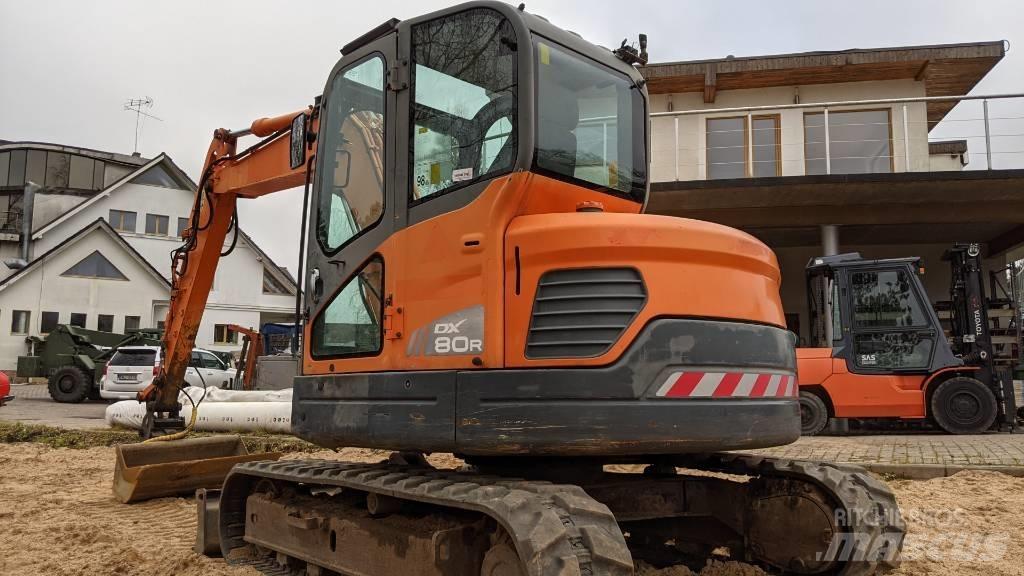 Doosan DX 80 R Mini excavators  7t - 12t