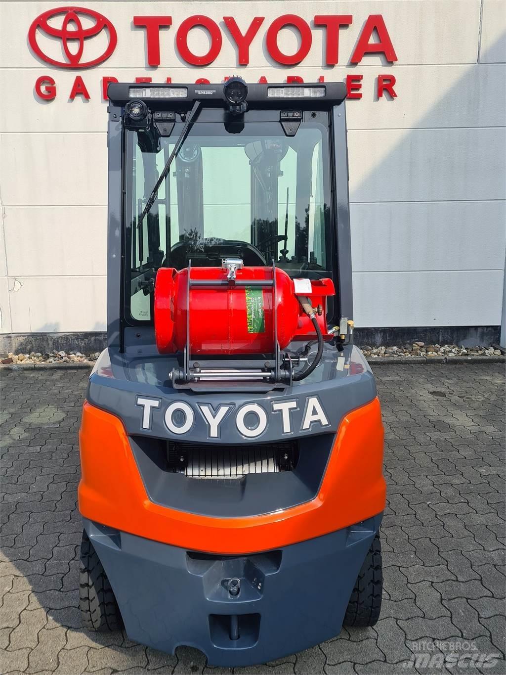 Toyota 02-8FGF25 LPG trucks
