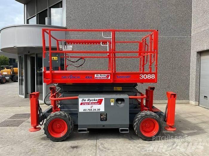 SkyJack SJ6832RT Scissor Lifts