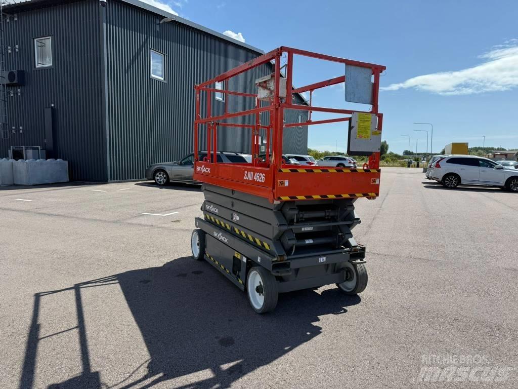 SkyJack SJ 4626 Scissor Lifts