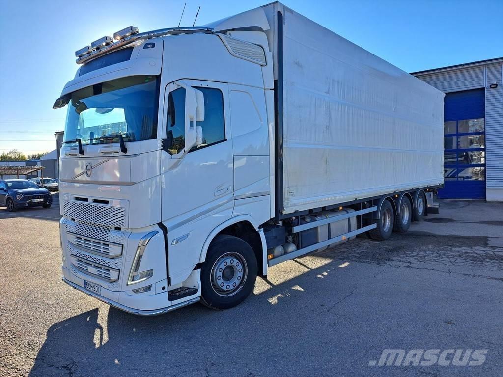 Volvo FH Flatbed Trucks