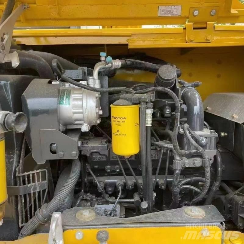 Komatsu PC70 Crawler Excavators
