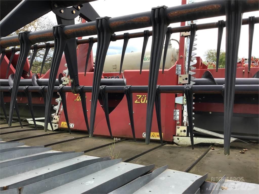 Case IH 3100 Harvester Headers