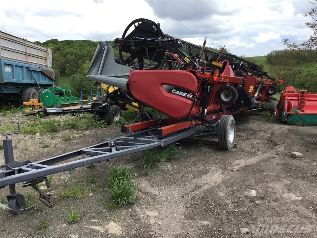 Case IH 3100 Harvester Headers