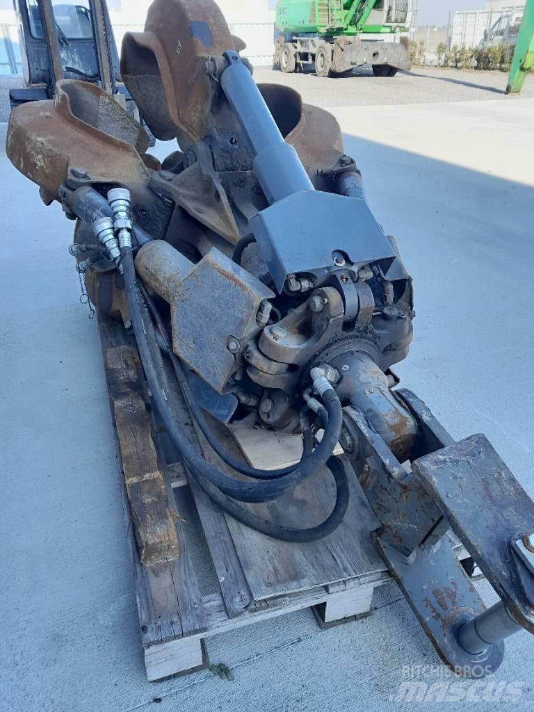 Sennebogen 830 Waste / Industry Handlers