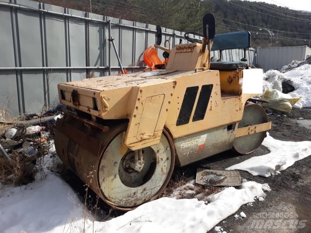Sakai SG500 Single drum rollers