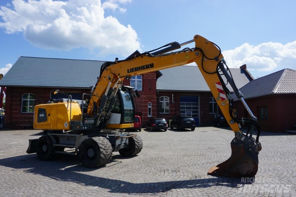 Liebherr A 918 Wheeled Excavators