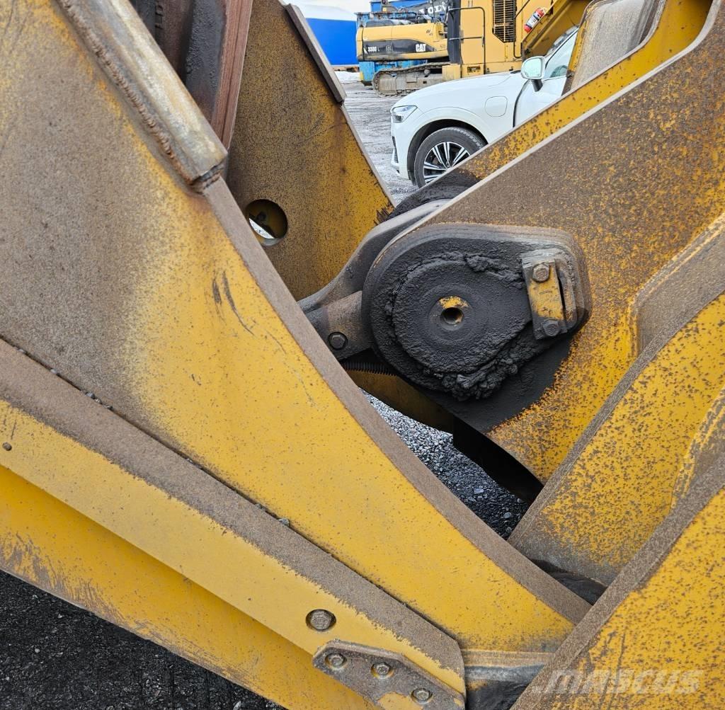 CAT 988 K Wheel Loaders