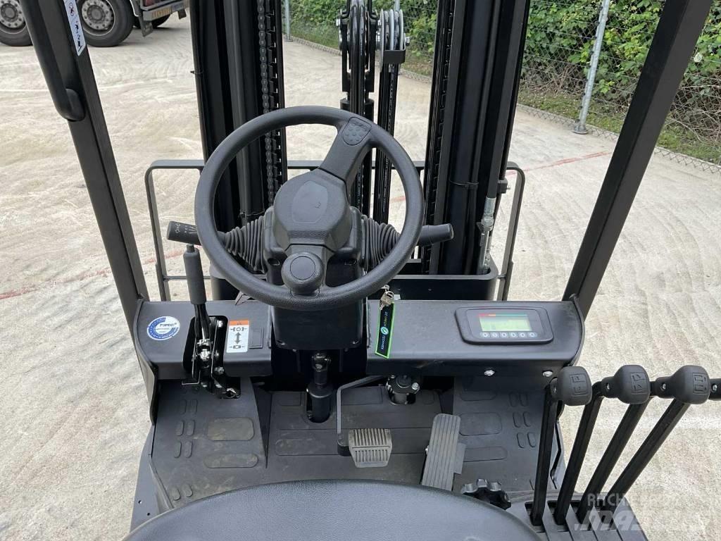 EP CPD 18 TVL Electric Forklifts