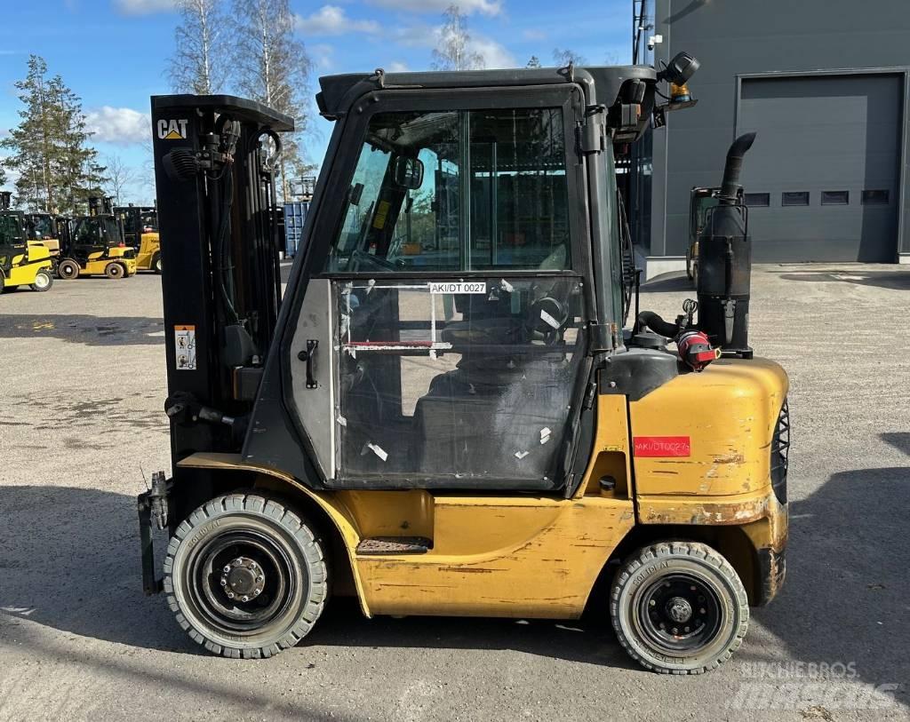 CAT DP 25 K Diesel Forklifts