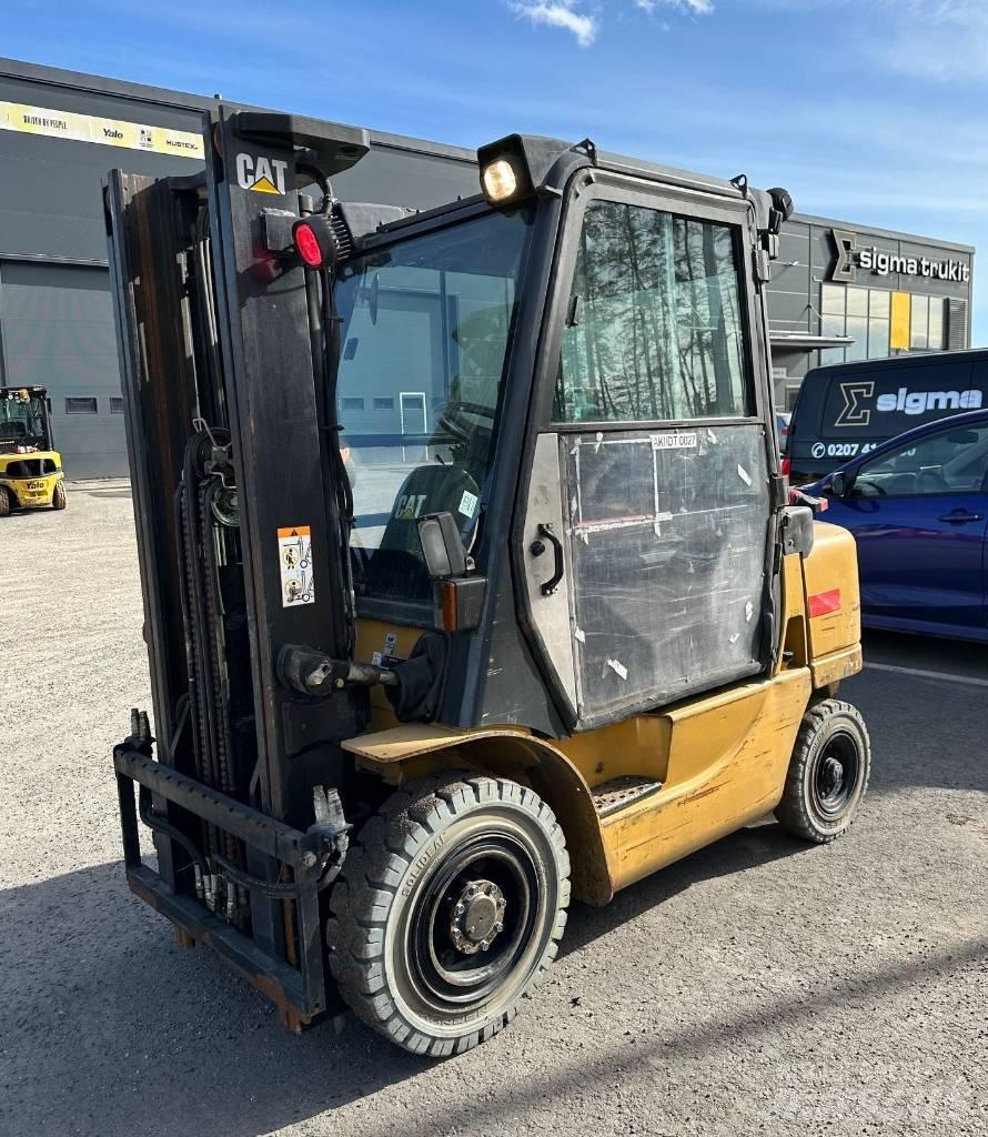 CAT DP 25 K Diesel Forklifts