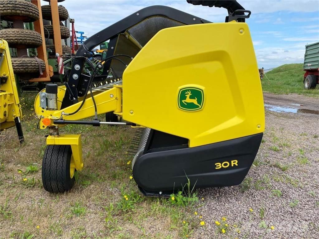John Deere 30R Combine Attachments