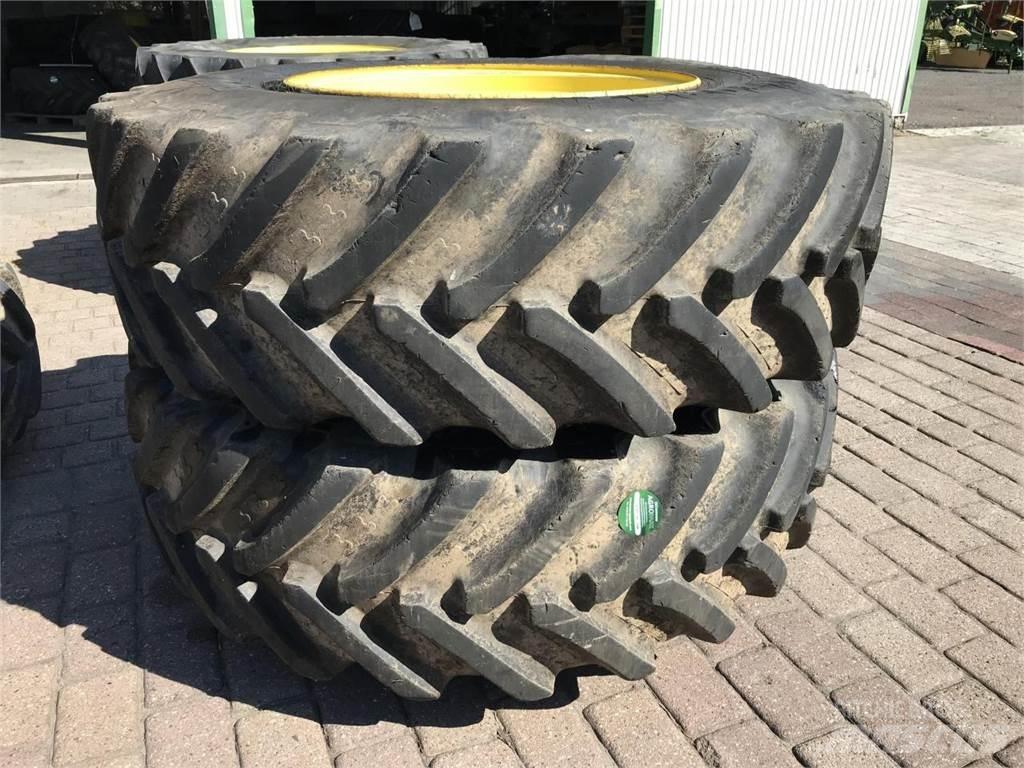 BKT 650/85R42 Tires, wheels and rims