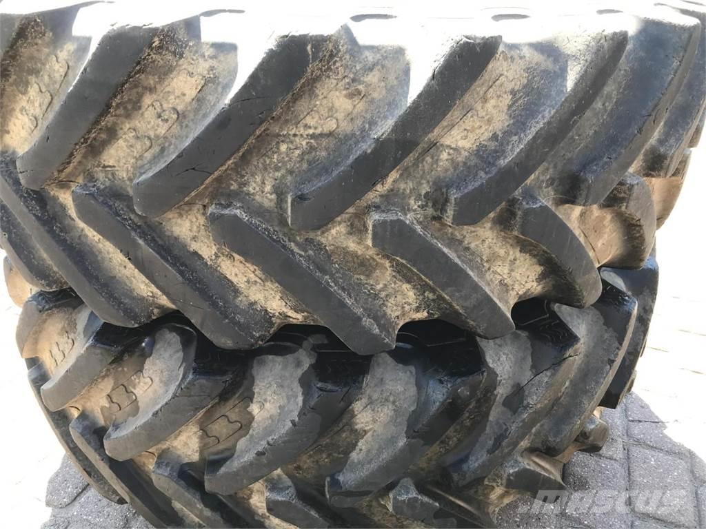 BKT 650/85R42 Tires, wheels and rims