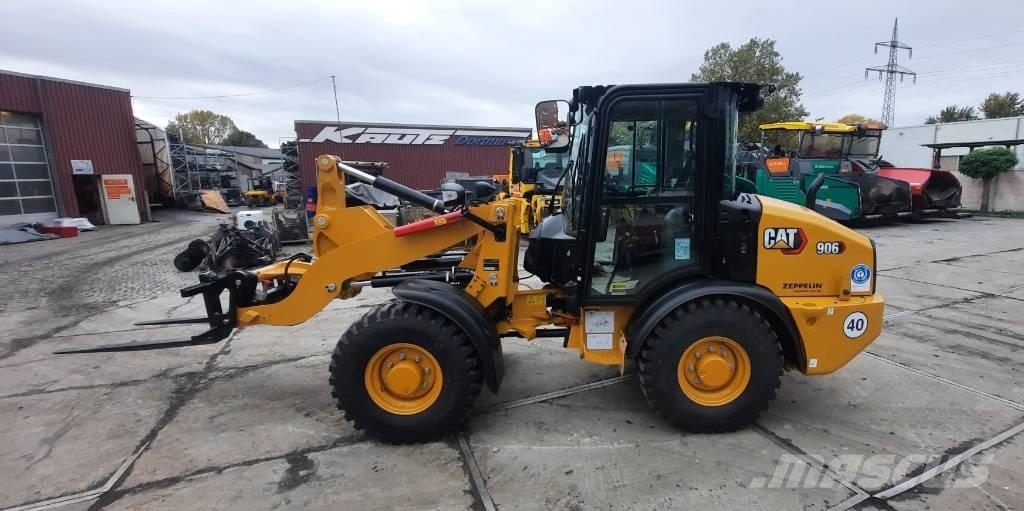 CAT 906 Wheel Loaders