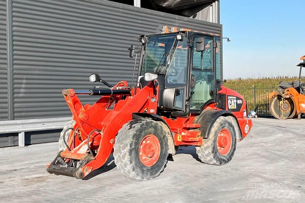 CAT 907H2 Wheel Loaders