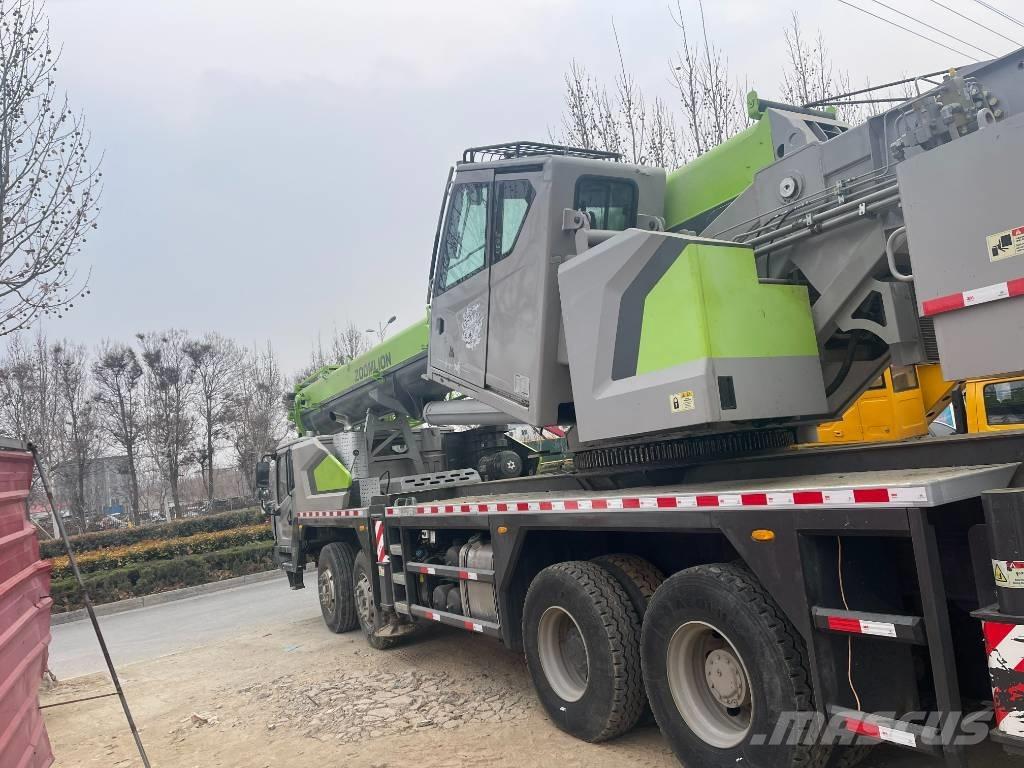 Zoomlion ZTC 500 V Mobile and all terrain cranes