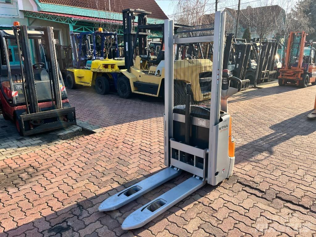 Still EXV 10 V-4103 Pedestrian stacker