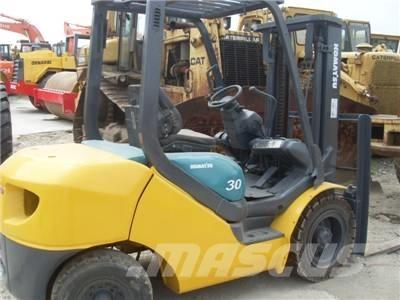 Komatsu FD 30 T-14 Diesel Forklifts