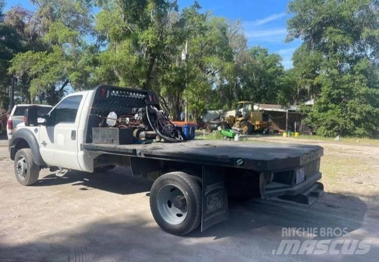 Ford F 550 Flatbed Trucks