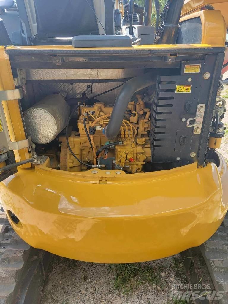CAT 303 E CR Mini Excavators <7t (Mini Diggers)
