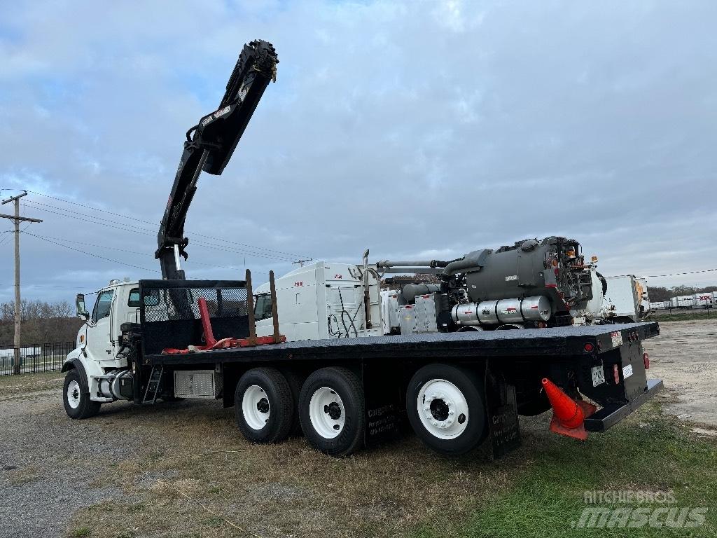 Hiab 228 E -5 HIPRO Crawler Cranes