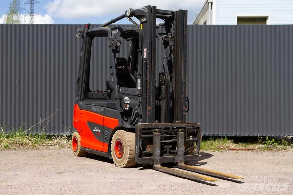 Linde E 25 Electric Forklifts
