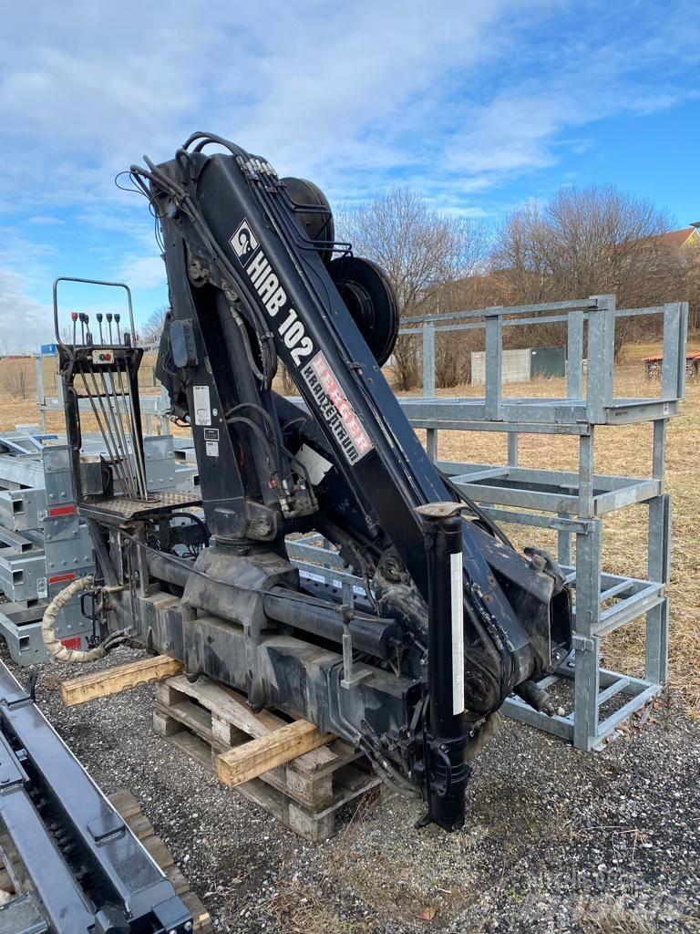 Hiab 102 Knuckleboom cranes