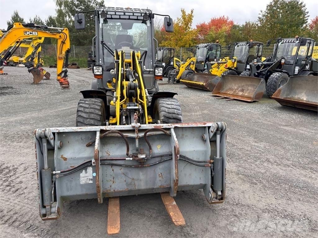 Wacker Neuson WL38 Wheel Loaders