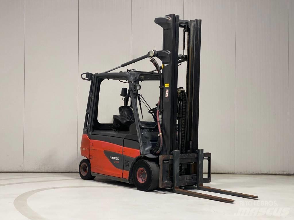 Linde E30L-01 Electric Forklifts