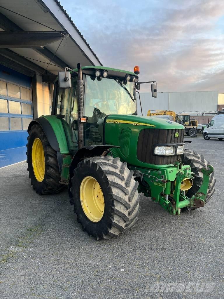 John Deere 6220 Tractors