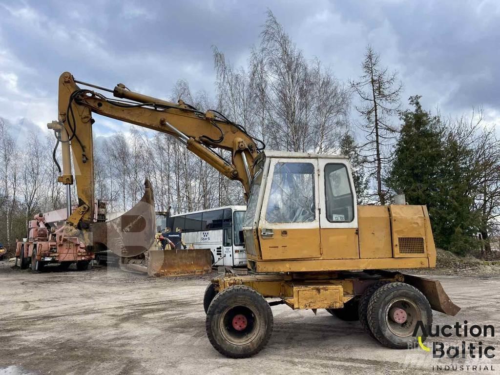 Liebherr A 900 C Wheeled Excavators