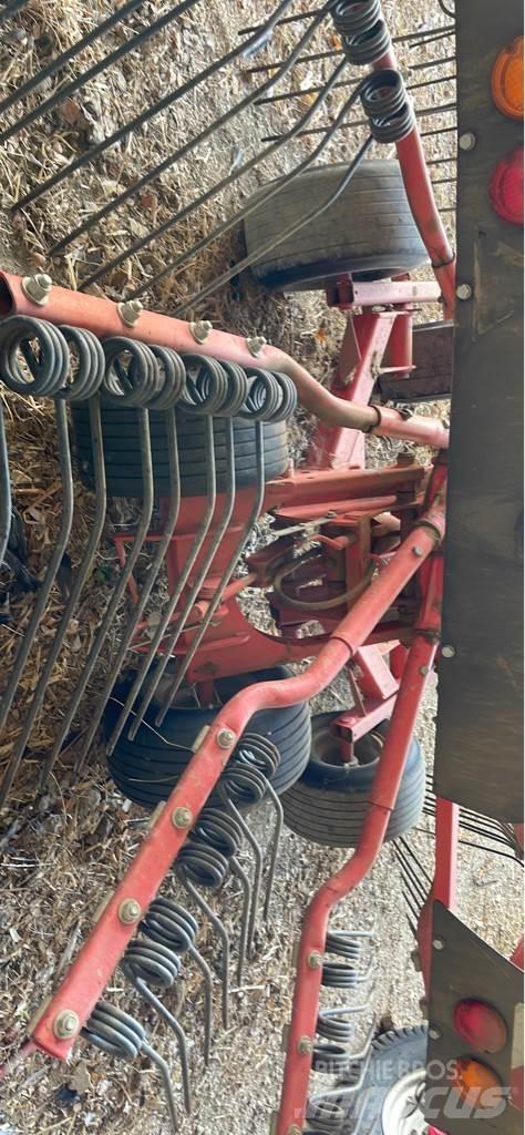 Kuhn GA 6632 Swathers \ Windrowers