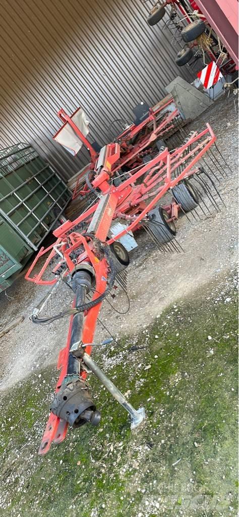 Kuhn GA 6632 Swathers \ Windrowers