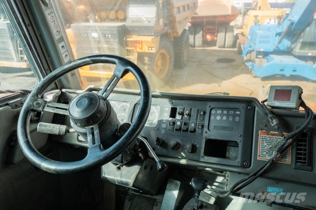 CAT 777 D Rigid dump trucks