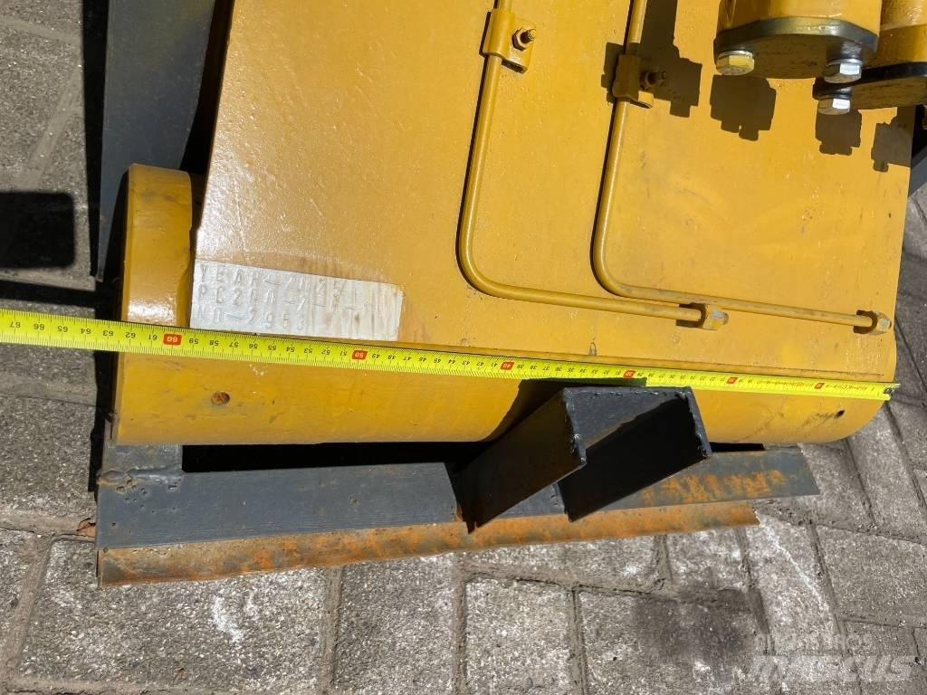 Komatsu Long reach Long / High Reach excavators
