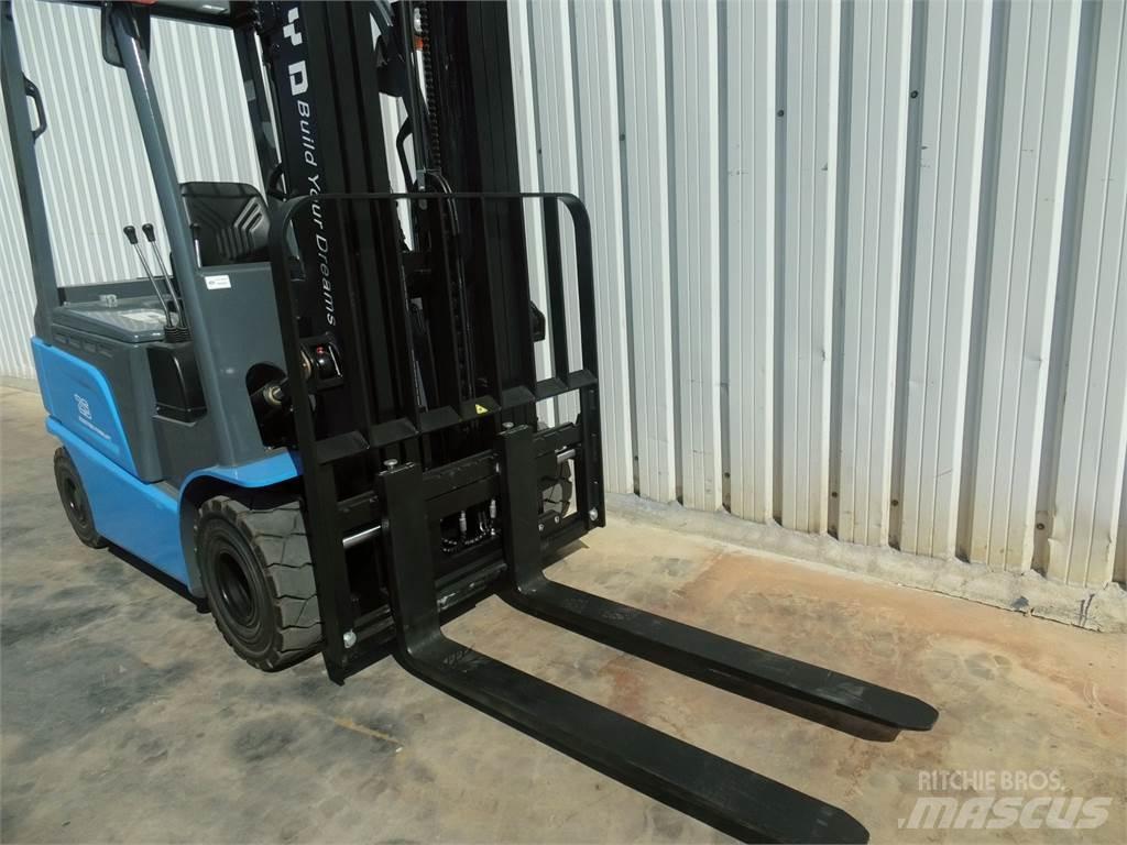  ECB25B Electric Forklifts