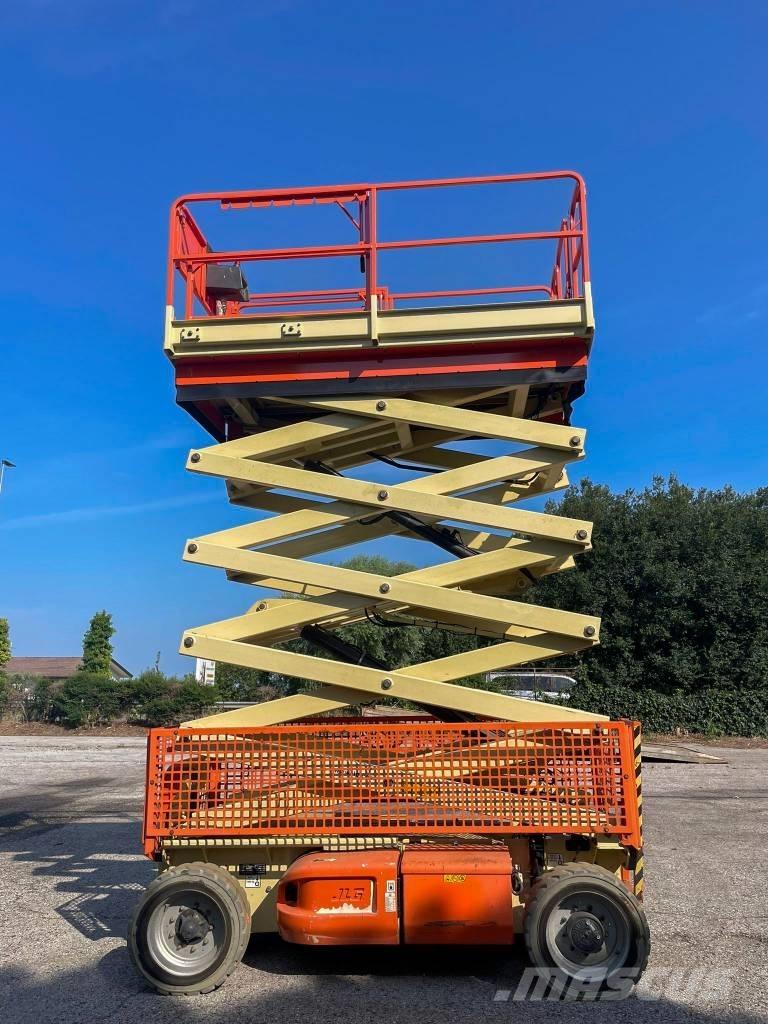 JLG 4069 Scissor Lifts