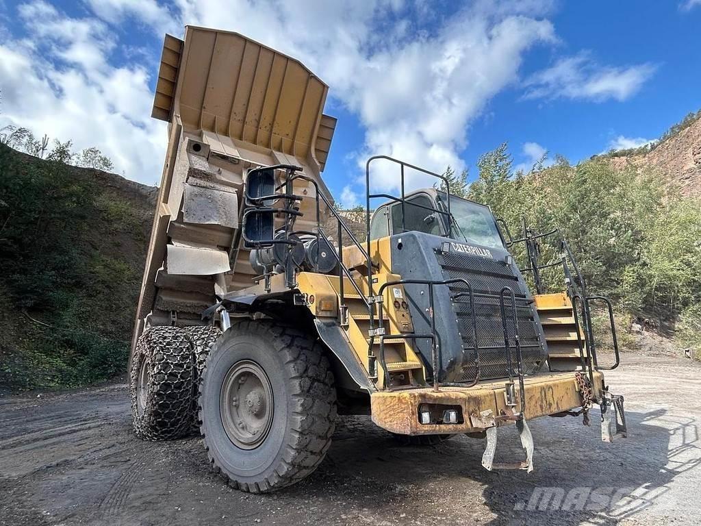 CAT 773F Rigid dump trucks