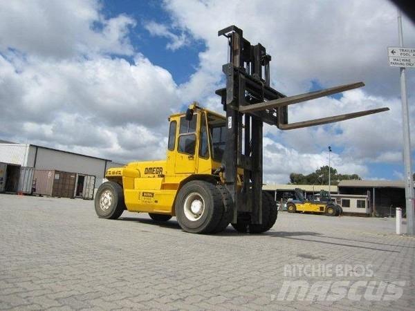Omega Omega	16-6 Misc Forklifts