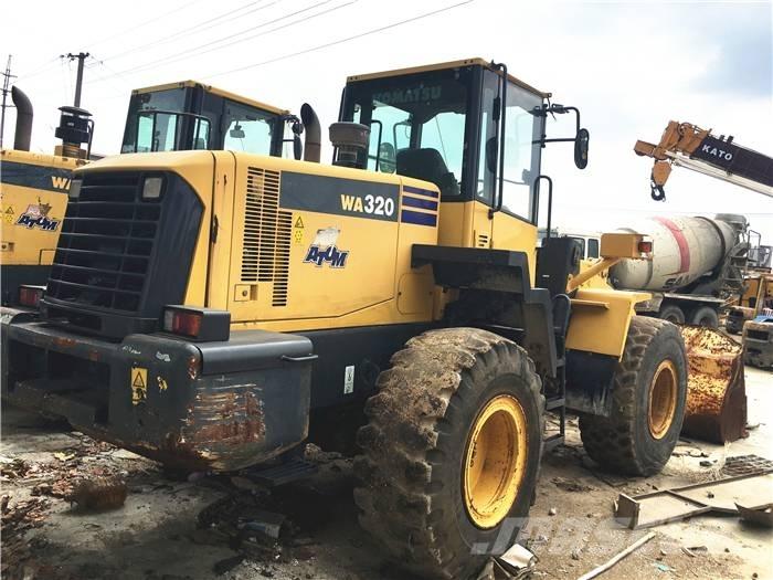 Komatsu WA 320-3 Wheel Loaders