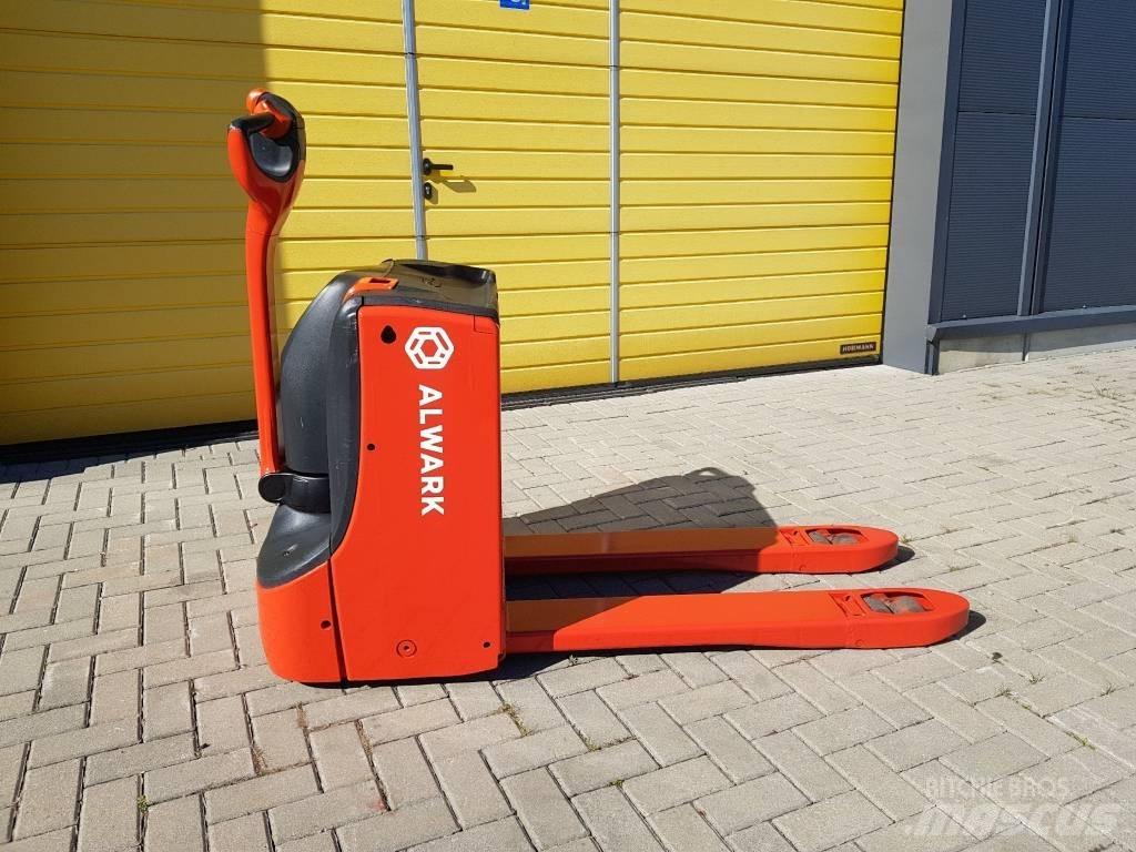 Linde T16 Pallet Truck