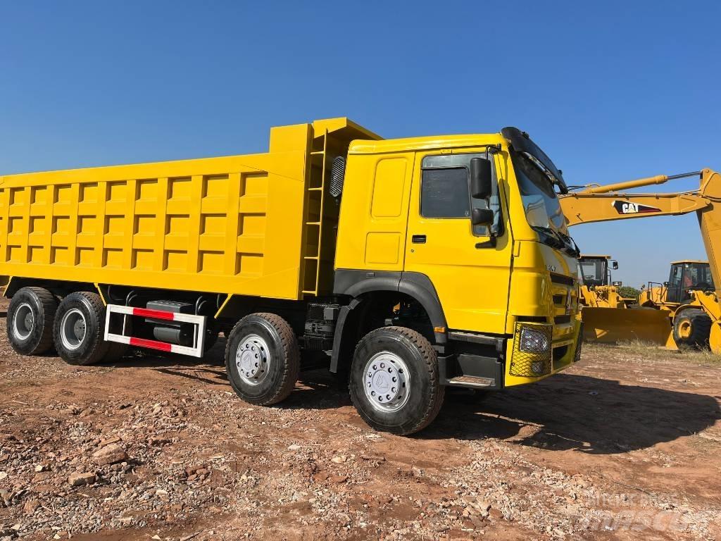 CAT 371hp Dump Trucks