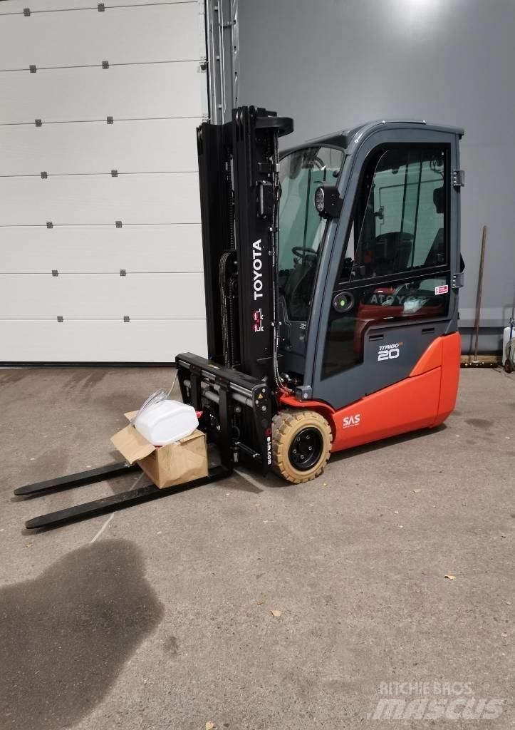 Toyota 8FBE20T Electric Forklifts